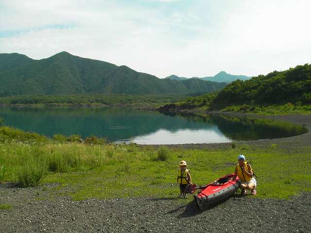 子連れでカヤック 富士五湖 本栖湖編 子連れで出かけるアウトドア 海と山の旅日記